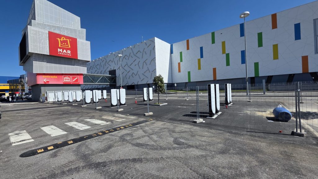 Superchargers-Tesla-Mar-Shopping-Matosinhos-Porto (1)