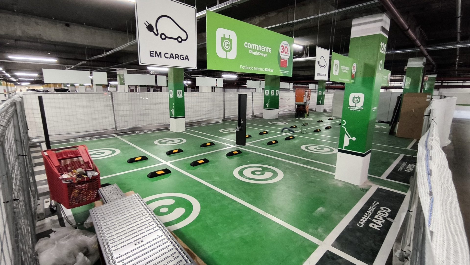 Continente-carregamento-eletrico-rapido-para-carros-eletricos | 12 novos postos de carregamento rápido em Telheiras, Lisboa.