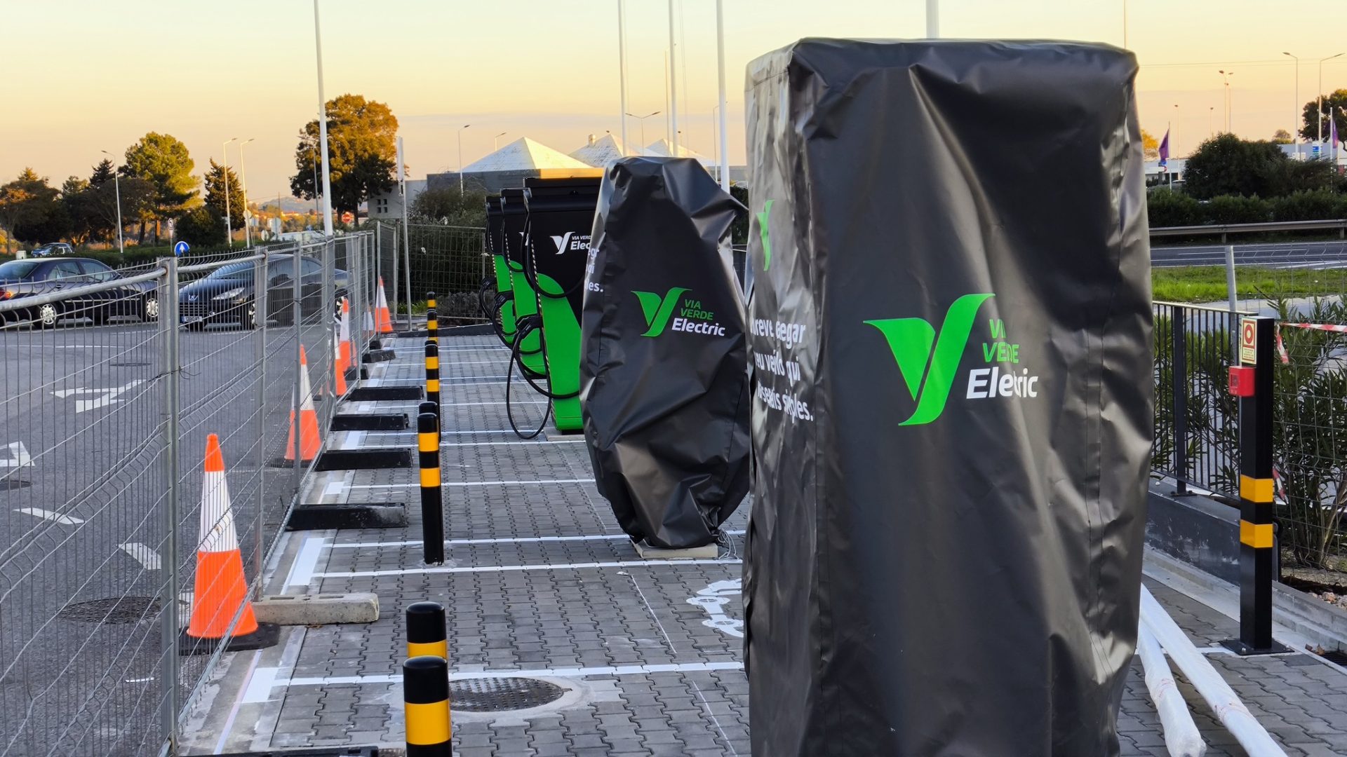 10 pontos de carregamento ultrarrápidos até 400 kW em Oeiras