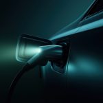 Neste contexto, destaca-se a instalação de 16 pontos de carregamento rápido para carros elétricos (até 400 kW) na zona de Grândola, localizada na Autoestrada A2, ao quilómetro 111, nas áreas de serviço Repsol existentes em ambos os sentidos de circulação.