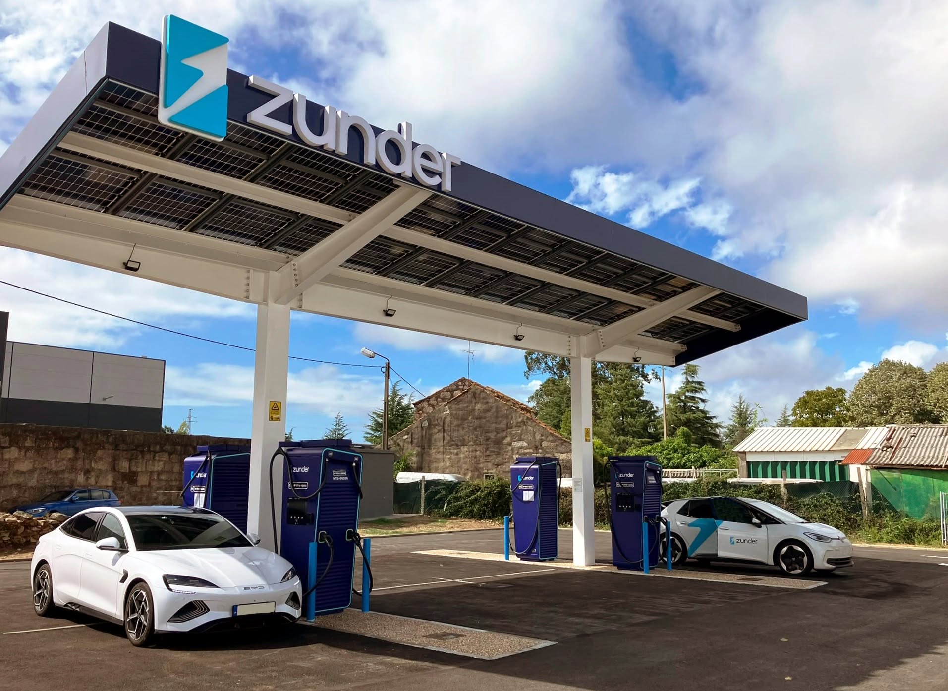 Zunder liga mais de 8 pontos de carregamento até 400 kW em São Mamede de Infesta, Matosinhos